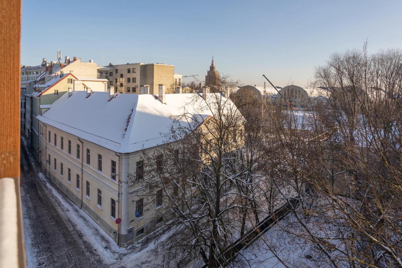 Cosy Studio Apartment In Ridzenes Residence Riga Exterior photo