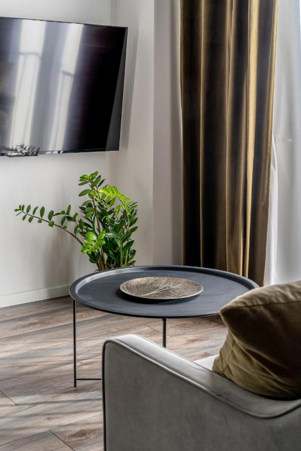 Cosy Studio Apartment In Ridzenes Residence Riga Exterior photo